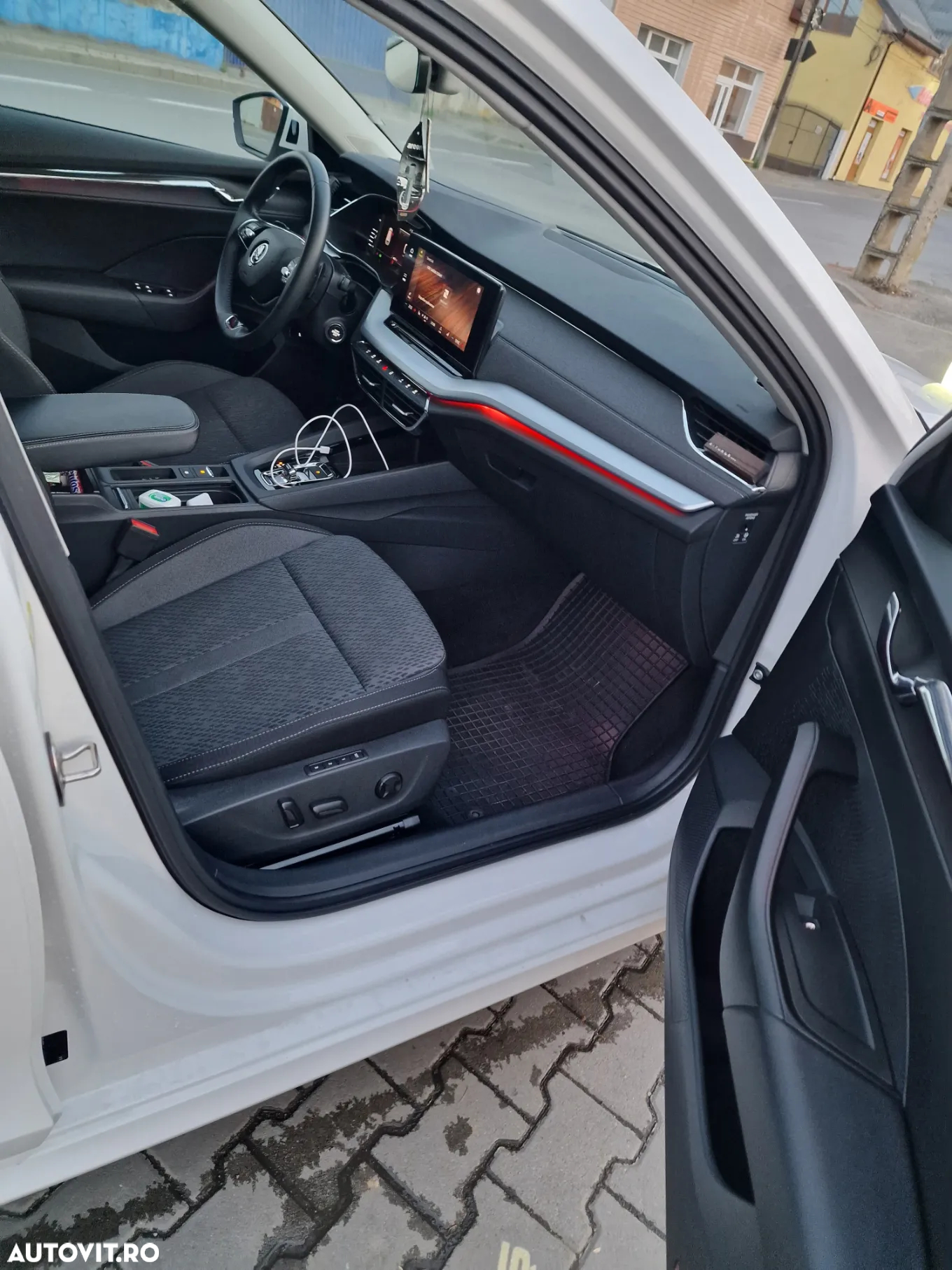 Skoda Octavia 2.0 TDI DSG Style - 9