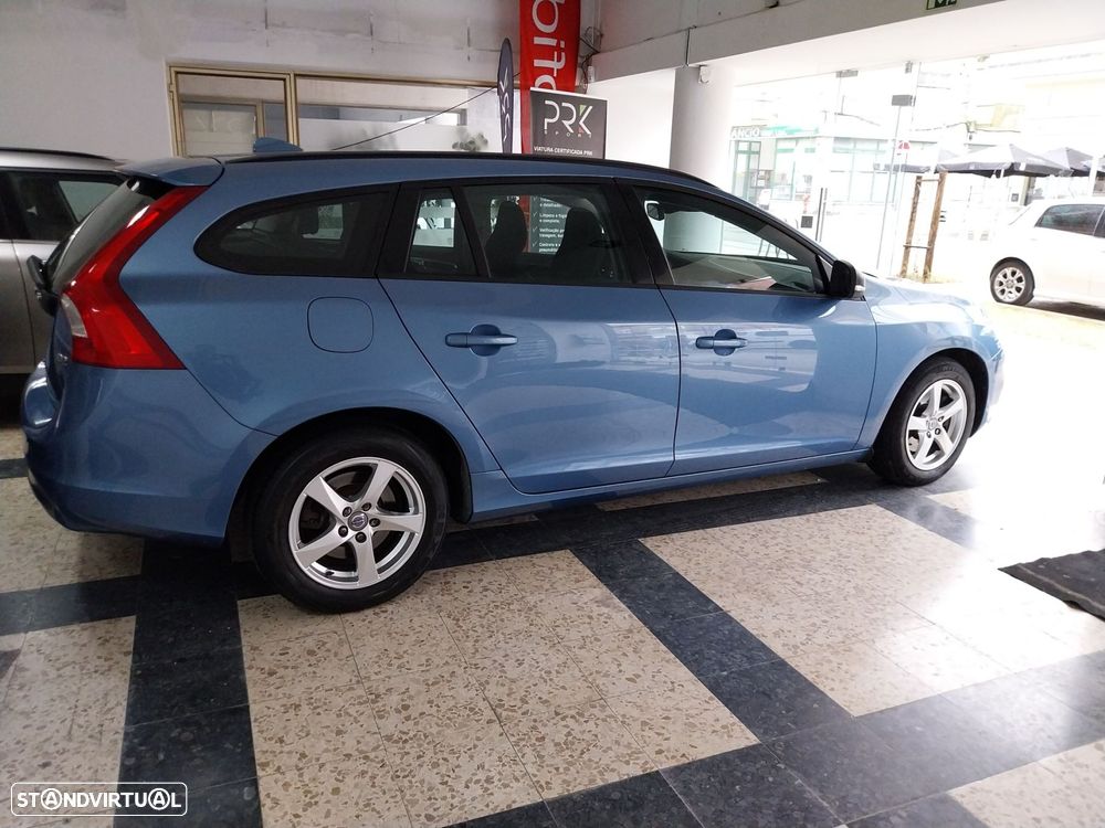 Volvo V60 1.6 D2 Drive Kinetic Start/Stop - 4