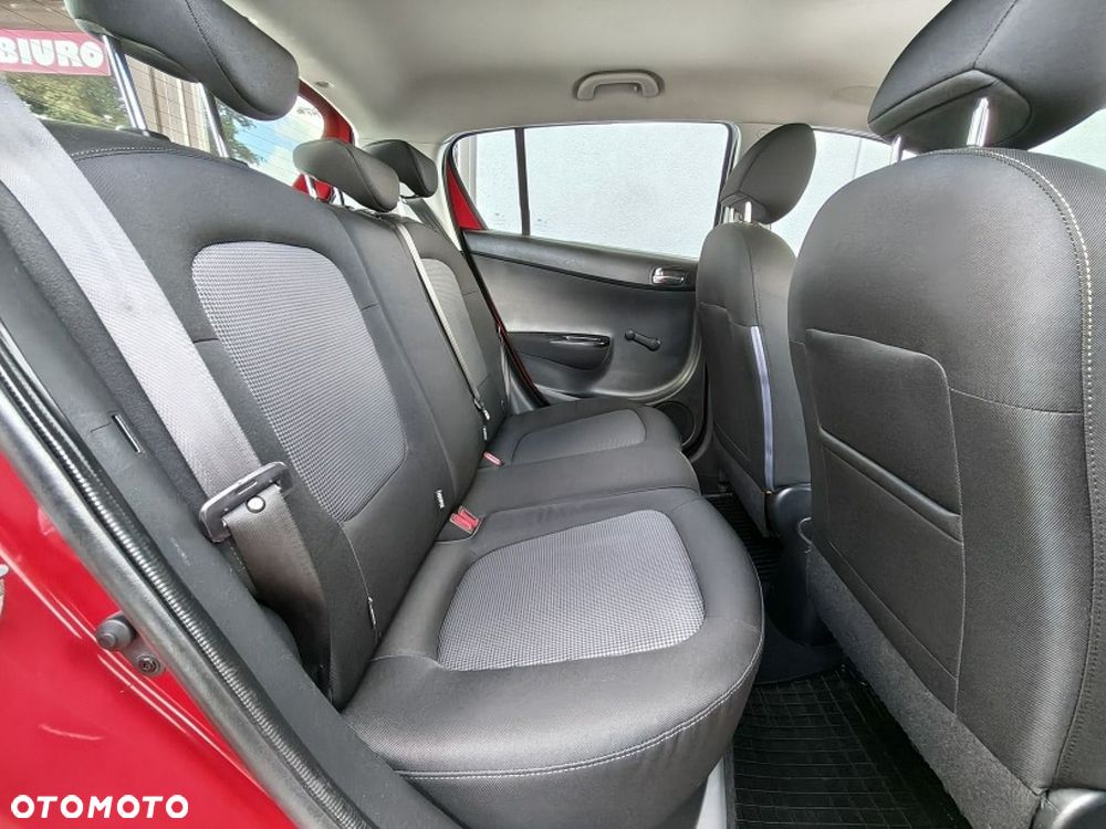Hyundai i20 - 13