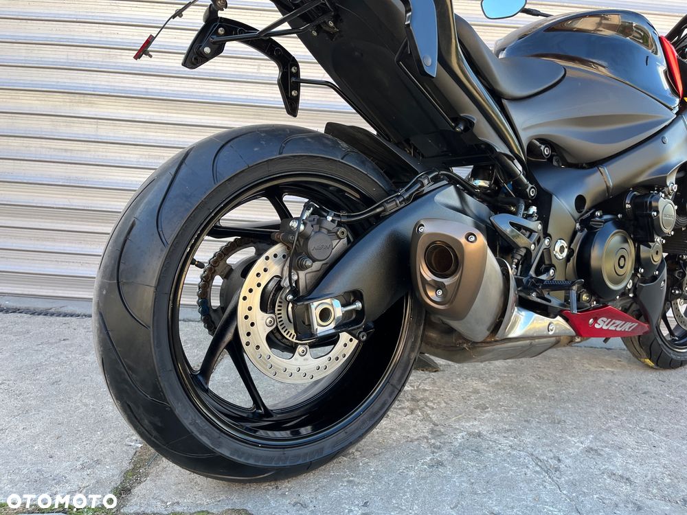 Suzuki GSX 1000 - 11