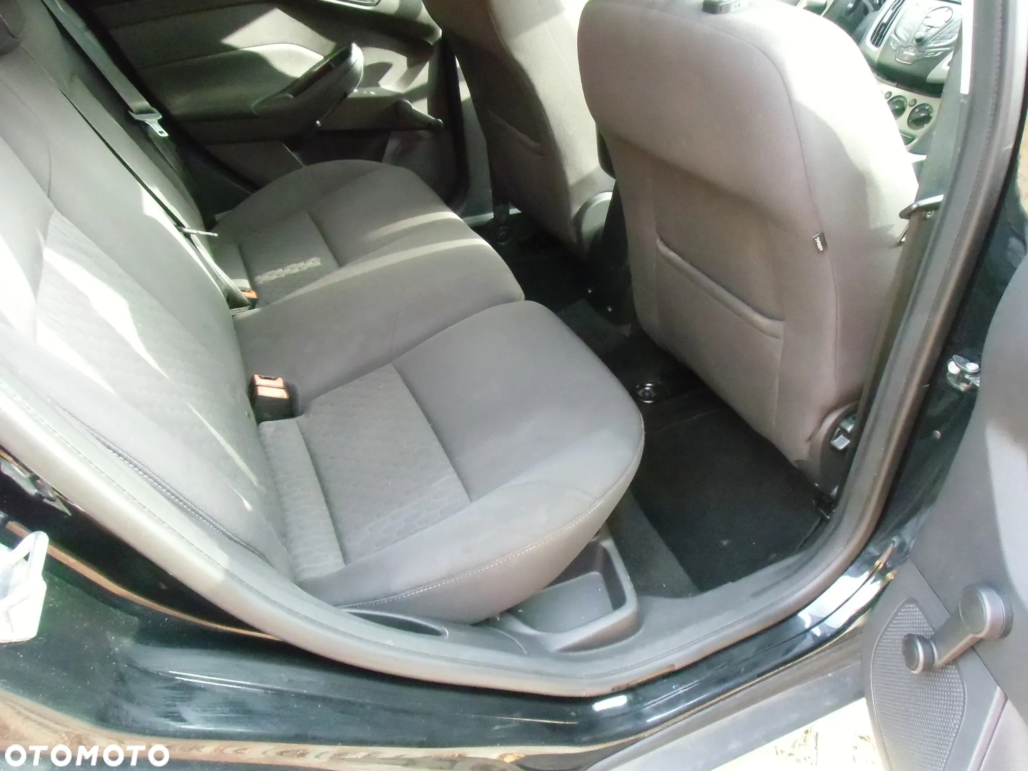 Ford Focus 1.0 EcoBoost Start-Stopp-System TREND - 12