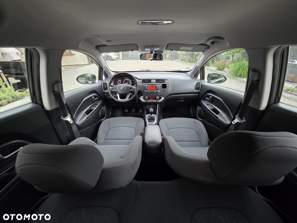 Kia Rio 1.4 Dream Team Edition - 20
