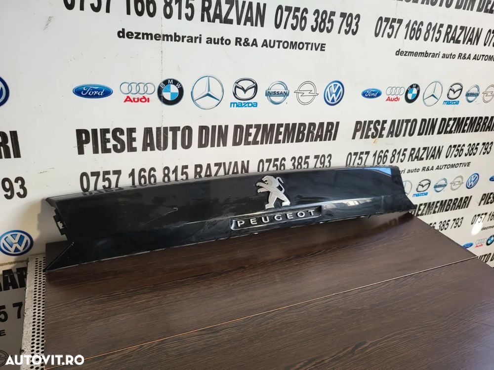 Ornament Haion Hayon Peugeot 5008 Model 2018-2019-2020-2021-2022 - Dezmembrez Peugeot 5008 An 2018- - 2