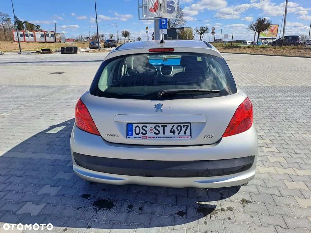 Peugeot 207 - 6