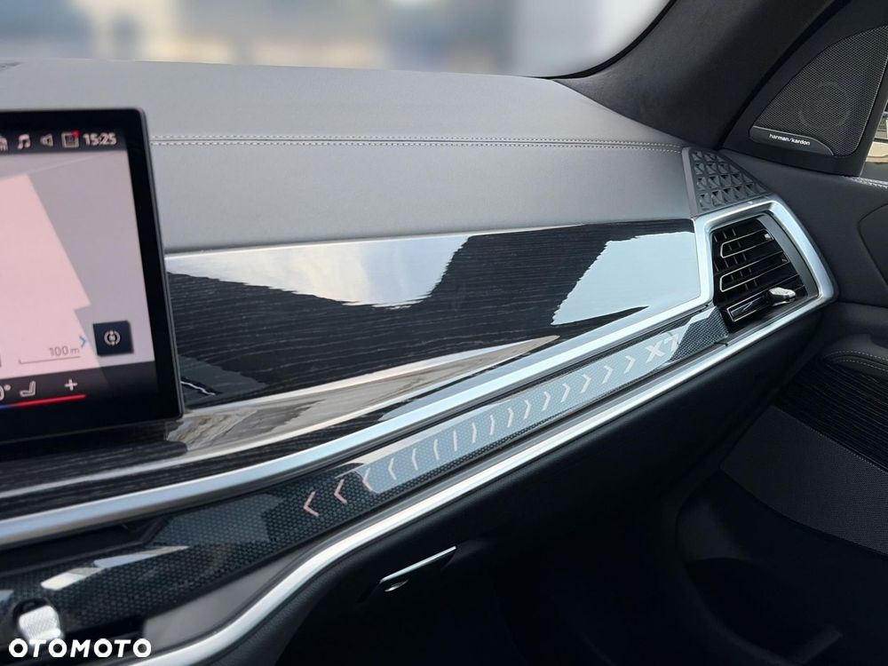 BMW X7 - 15