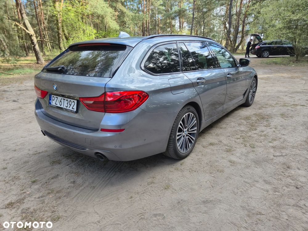 BMW Seria 5 520d Sport Line - 5