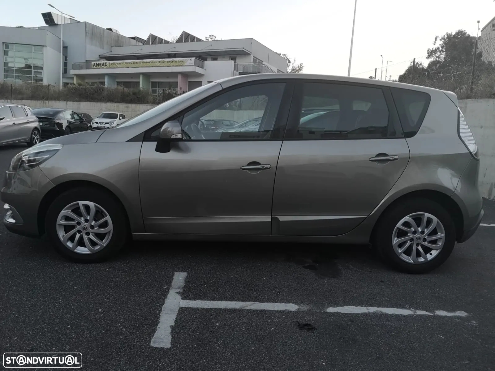 Renault Mégane Scénic - 7