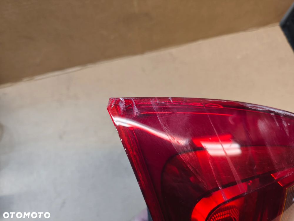 LAMPA TYŁ TYLNA PRAWA AUDI A1 8X - 4