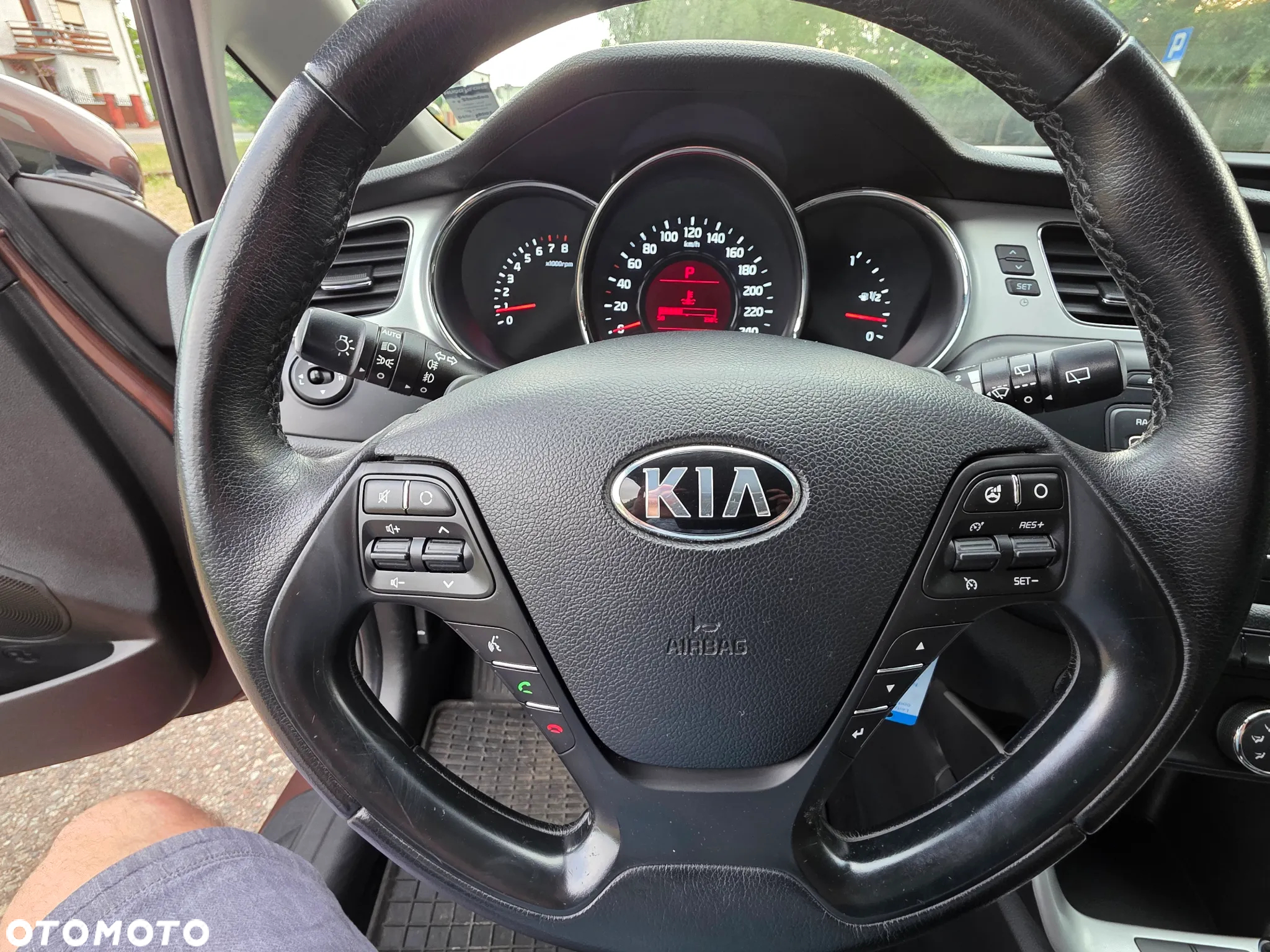 Kia Ceed 1.6 GDI DCT Platinum Edition - 17