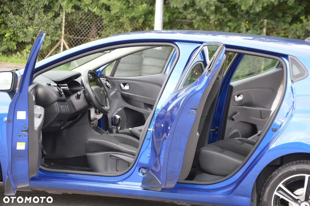 Renault Clio 1.2 16V Limited - 22