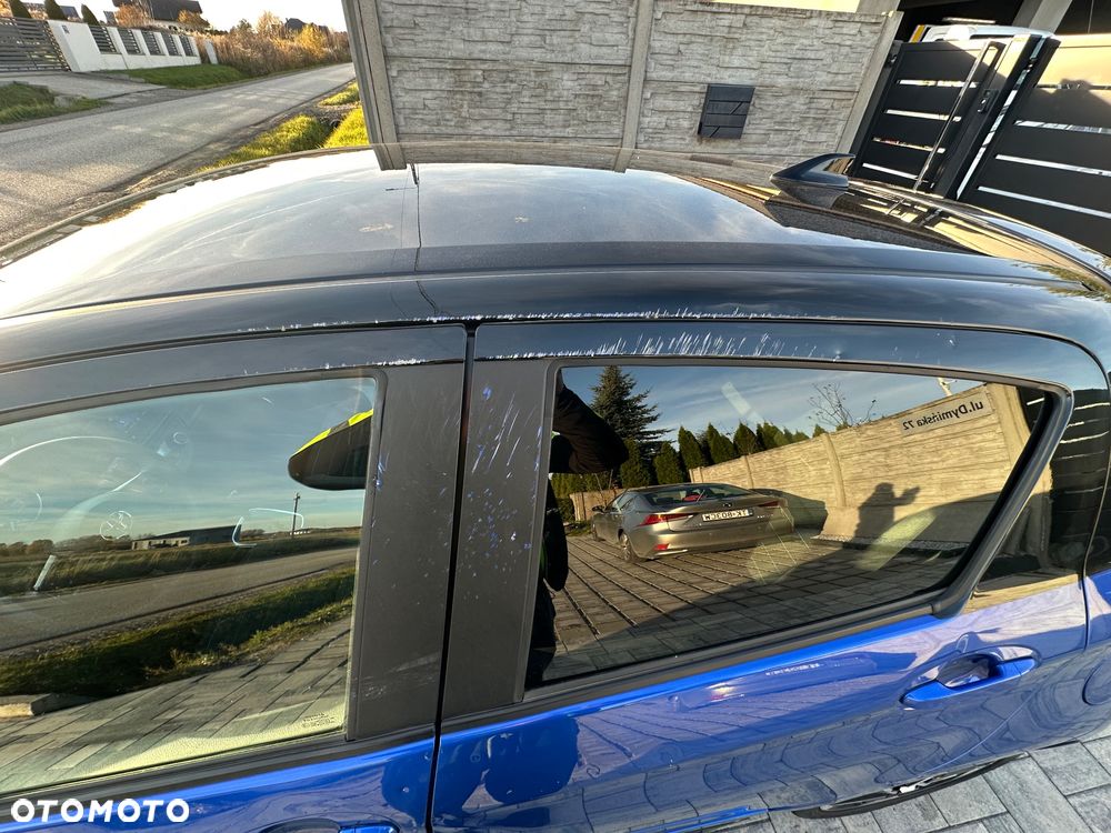 Toyota Yaris Hybrid Selection - 8