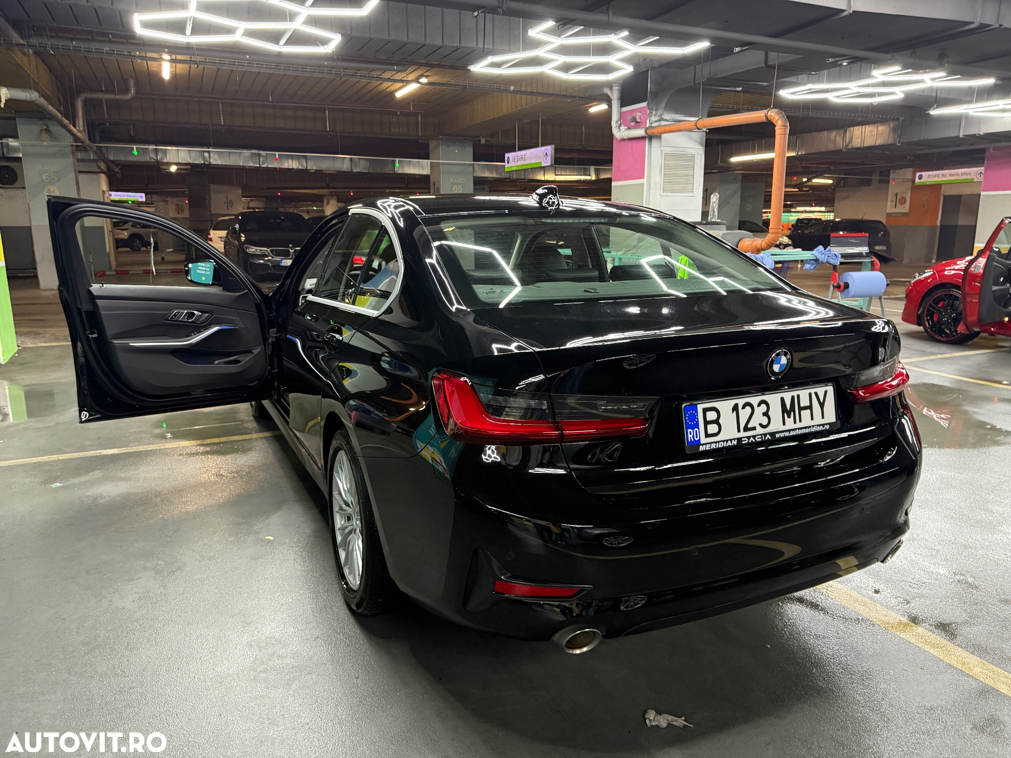 BMW Seria 3 318i Aut. Sport Line - 2