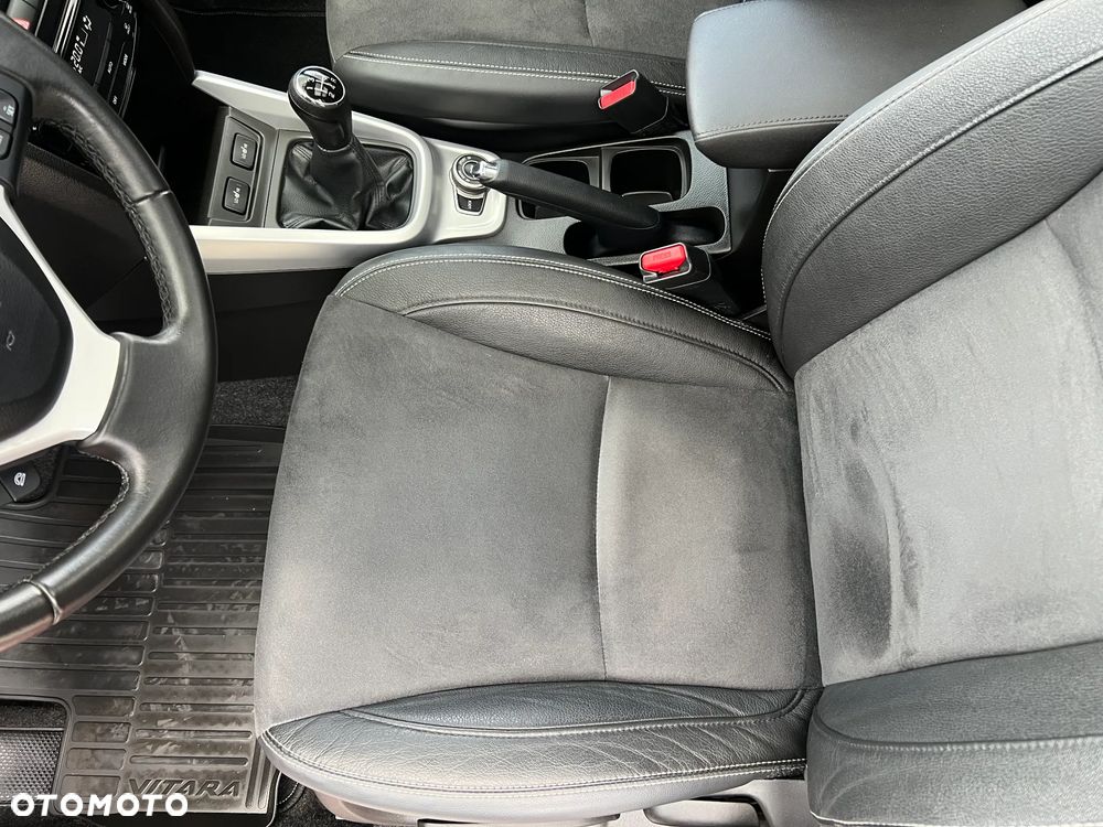 Suzuki Vitara 1.6 (4x4) Allgrip Comfort+ - 27