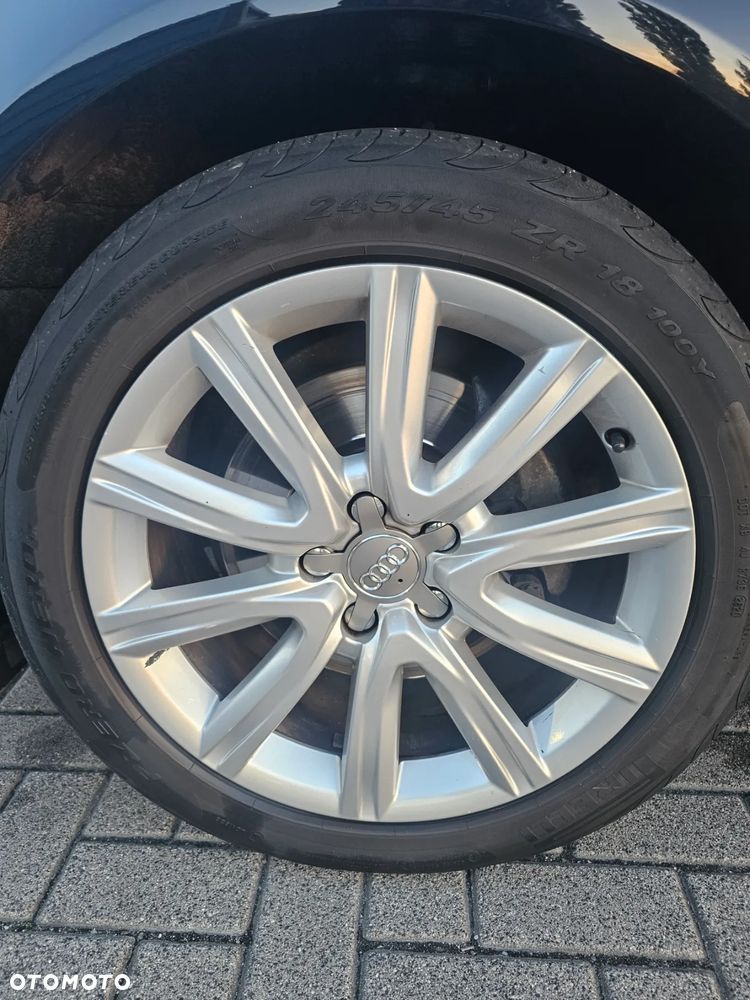 Audi A6 - 8