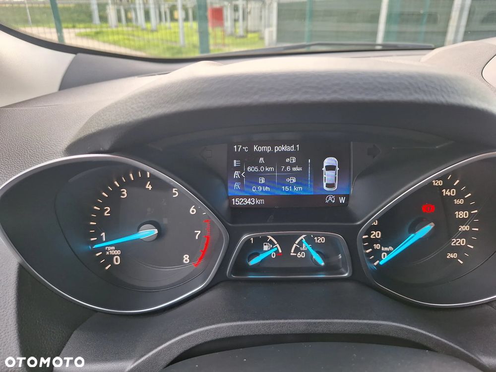 Ford Kuga - 18