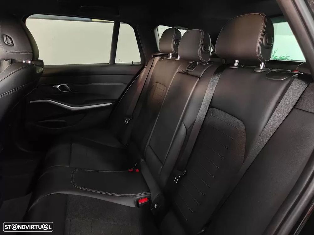 BMW 320 e Line Sport Auto — fotografia 57