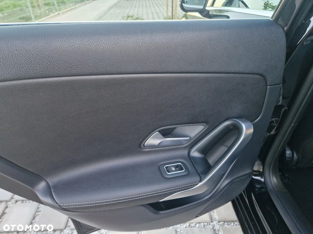 Mercedes-Benz Klasa A 200 7G-DCT Edition 19 - 11