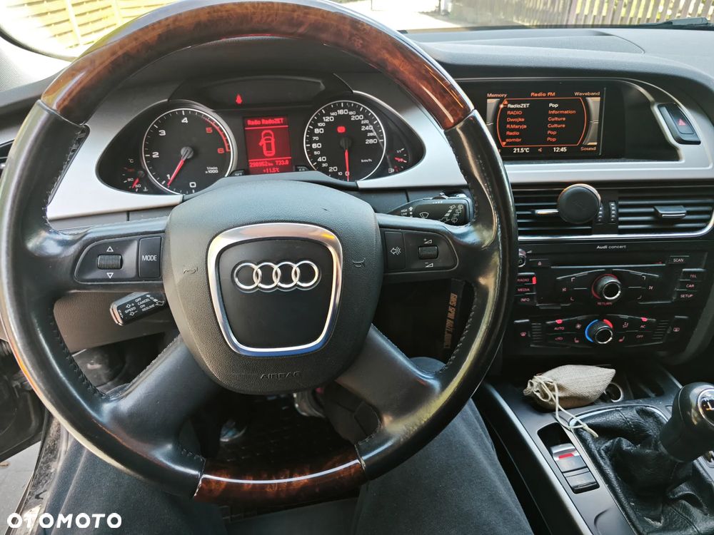 Audi A4 Avant 2.0 TDI - 6
