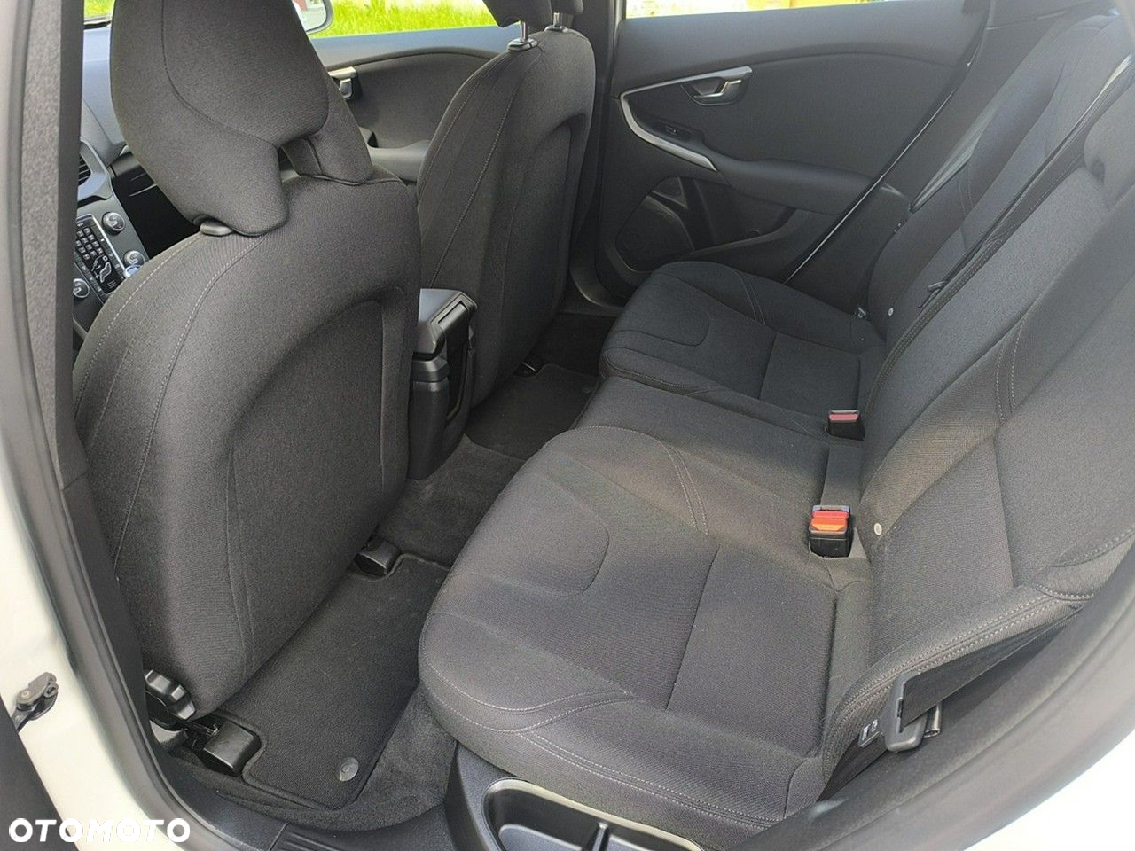 Volvo V40 - 13