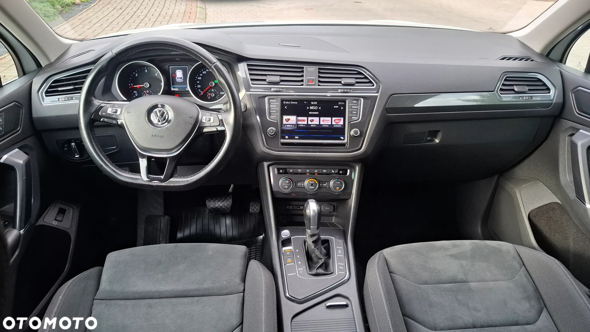 Volkswagen Tiguan - 9
