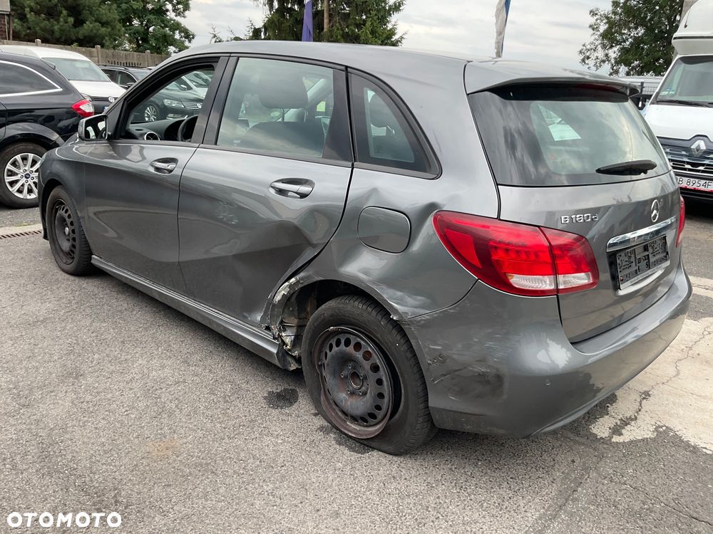 Mercedes-Benz Klasa B 180 d BlueEFFICIENCY Edition Style - 8