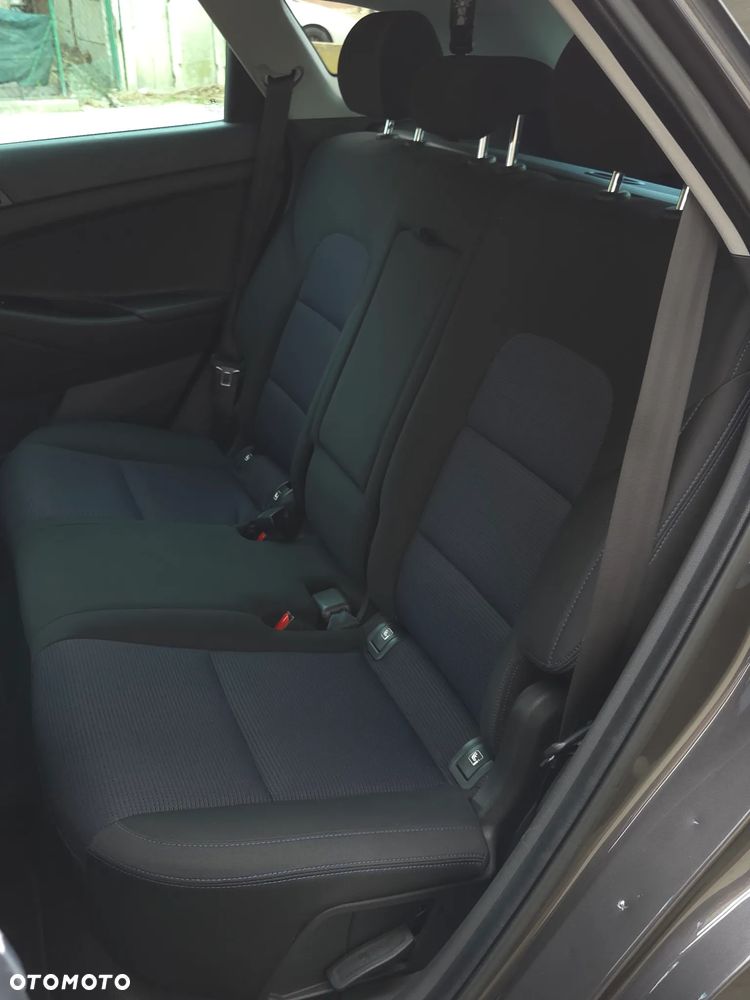 Hyundai Tucson 2.0 CRDI BlueDrive Style 2WD - 28