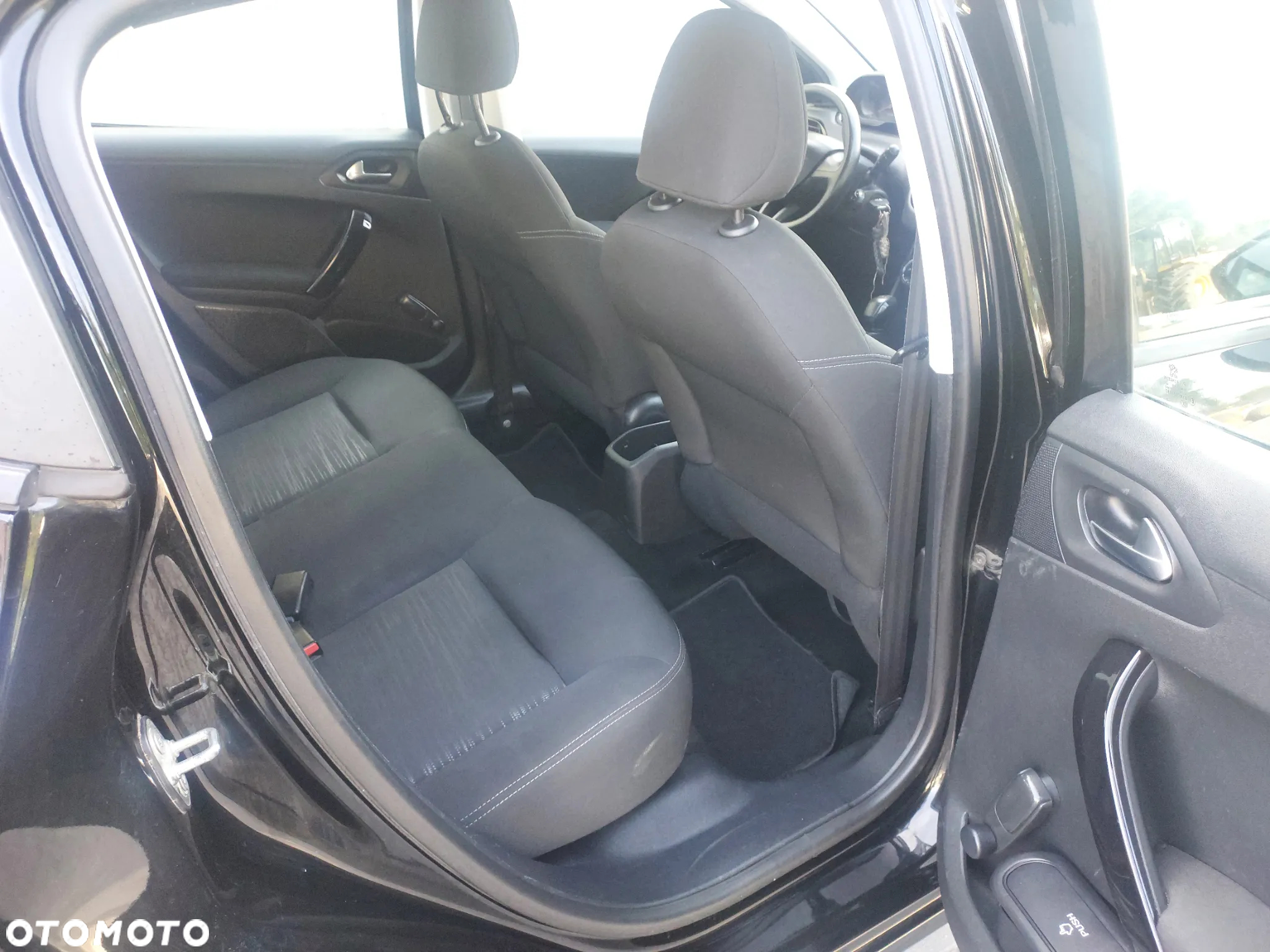 Peugeot 208 1.4 HDi Access - 12