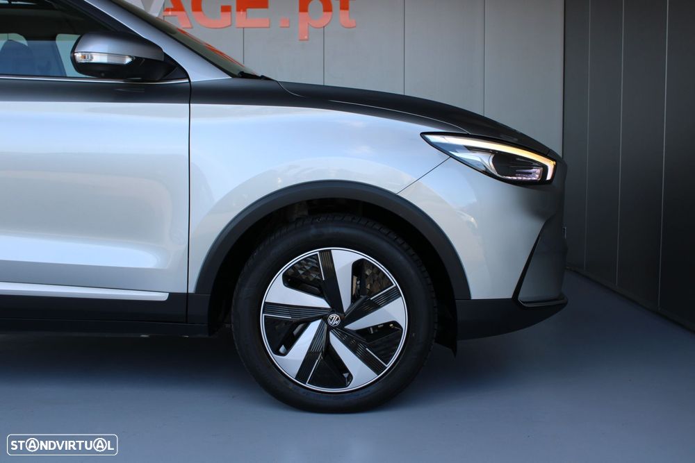 MG ZS EV 72.6 kWh Luxury - 24