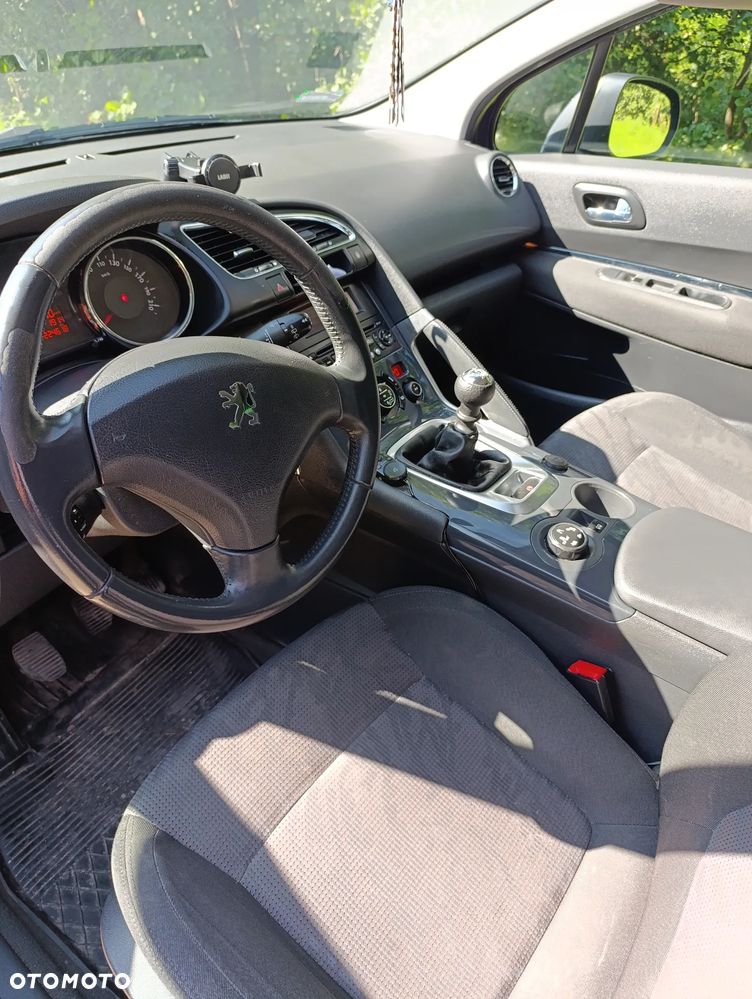 Peugeot 3008 1.6 HDi Trendy - 6