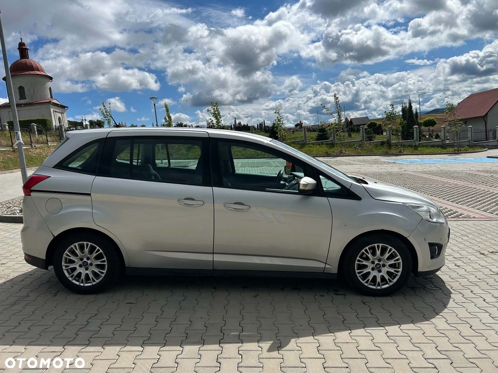 Ford Grand C-MAX - 6