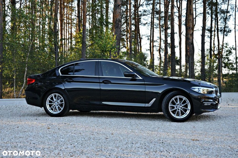 BMW Seria 5 520d Sport Line - 18