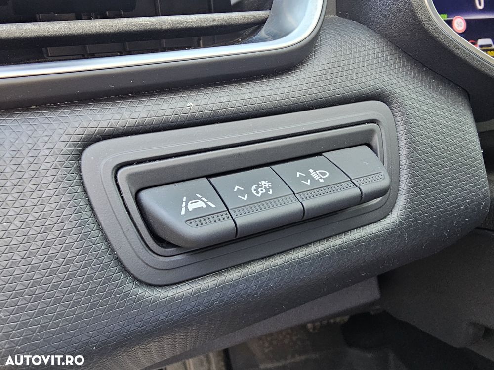 Renault Clio E-TECH Hybrid 140 BUSINESS EDITION - 25
