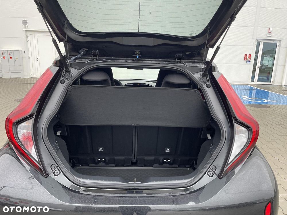 Toyota Aygo X - 12