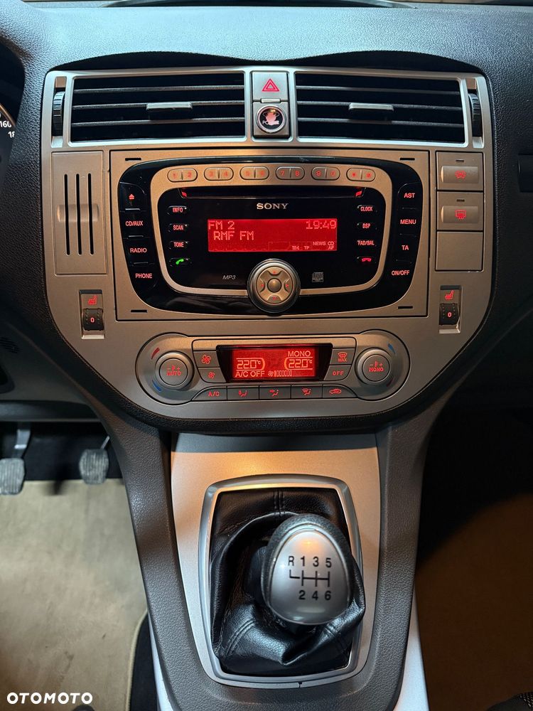 Ford Kuga 2.0 TDCi Titanium FWD - 22