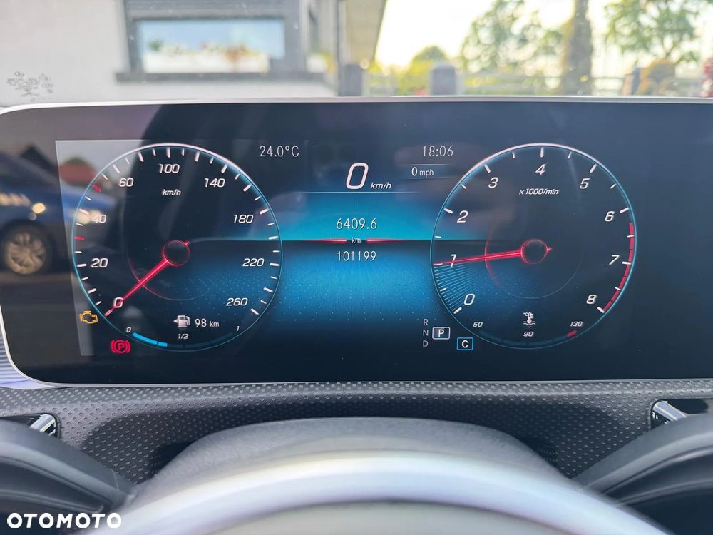 Mercedes-Benz Klasa A 220 4-Matic AMG Line 7G-DCT - 16