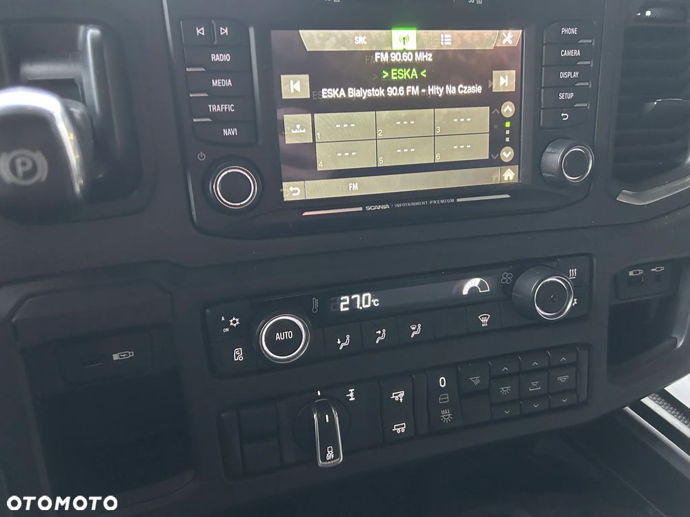 Scania R450 MEGA + KASSBOHRER 2022 ROK / MEGA ZESTAW / ZBIORNIKI 1200 L / RETARDER / KLIMA POSTOJOWA / TACHOGRAF NOWEJ GENERACJI / OŚ PODNOSZONA / REGULOWANY PODNOSZONY DACH !! - 20