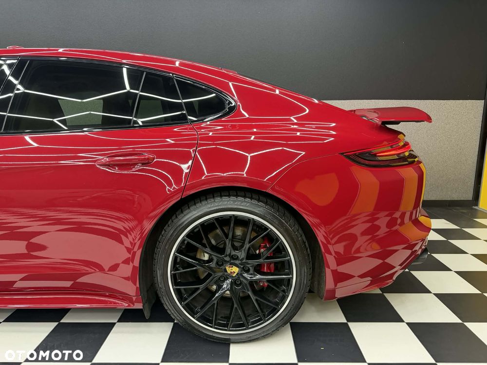 Porsche Panamera GTS GPF - 9