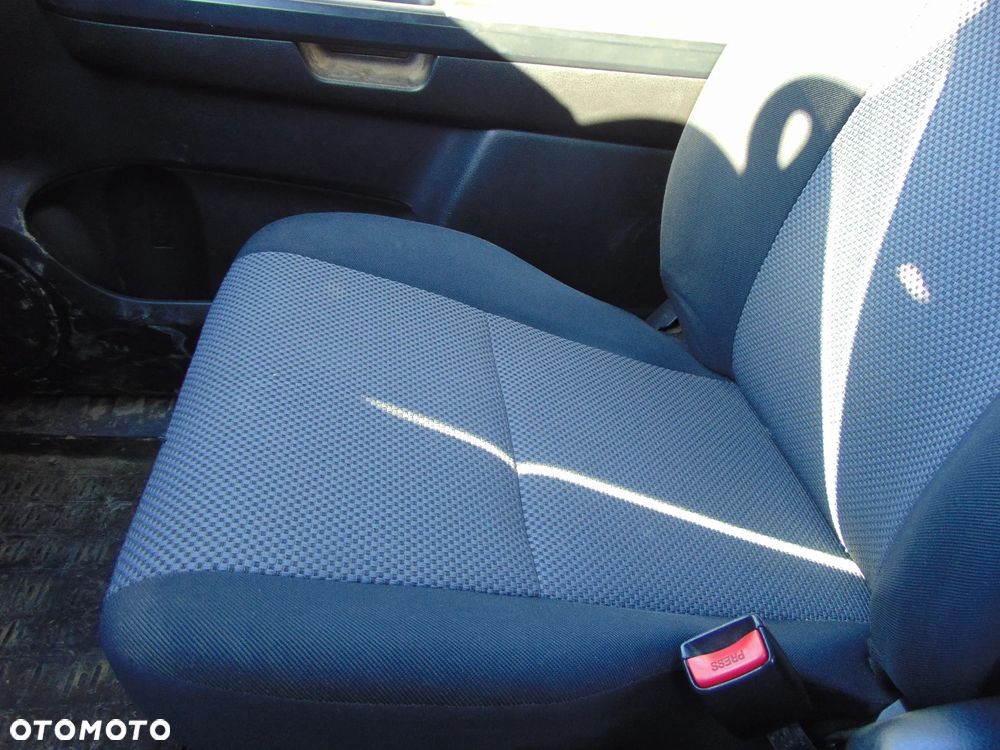fotel prawy przód pasażera 3d Suzuki Grand Vitara II europa - 2