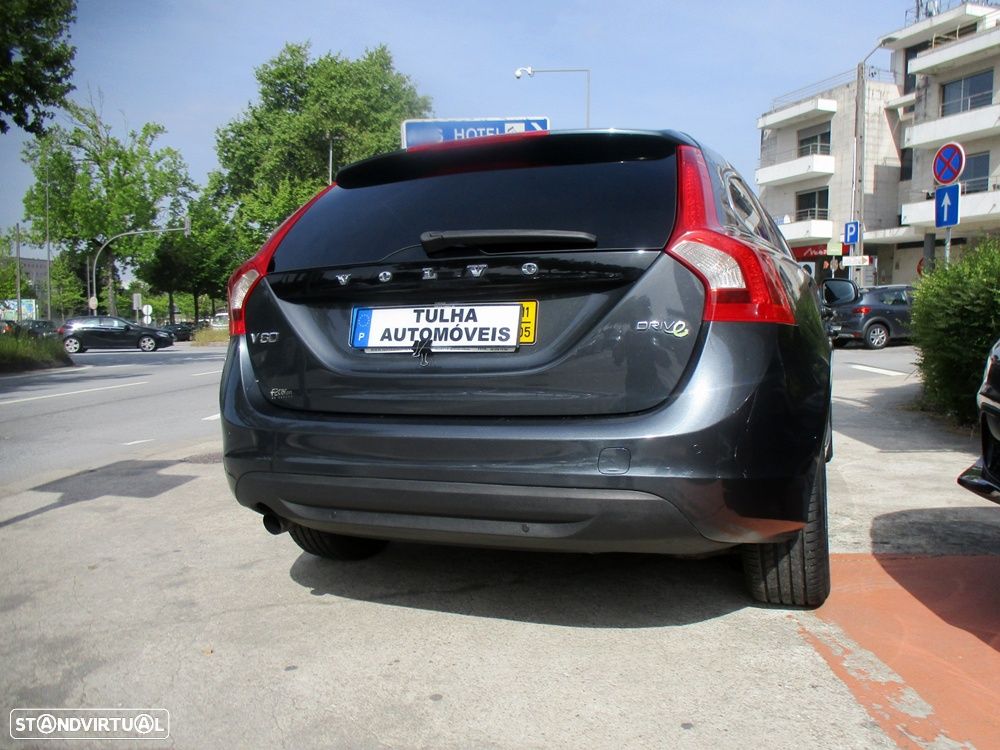 Volvo V60 DRIVe Momentum - 7