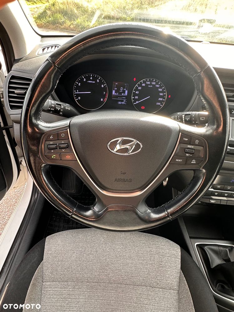 Hyundai I20 2015 photo 4