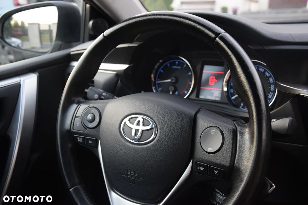 Toyota Corolla 1.6 Valvematic Life Plus - 31