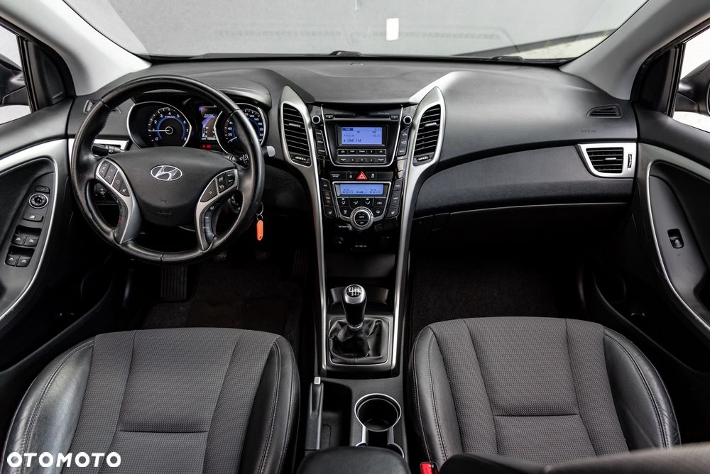 Hyundai i30 1.6 Trend - 28
