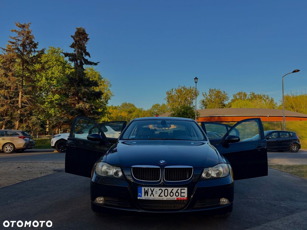 BMW Seria 3 318d - 27