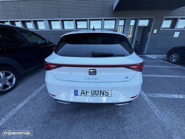 SEAT Leon 2.0 TDI FR DSG - 4