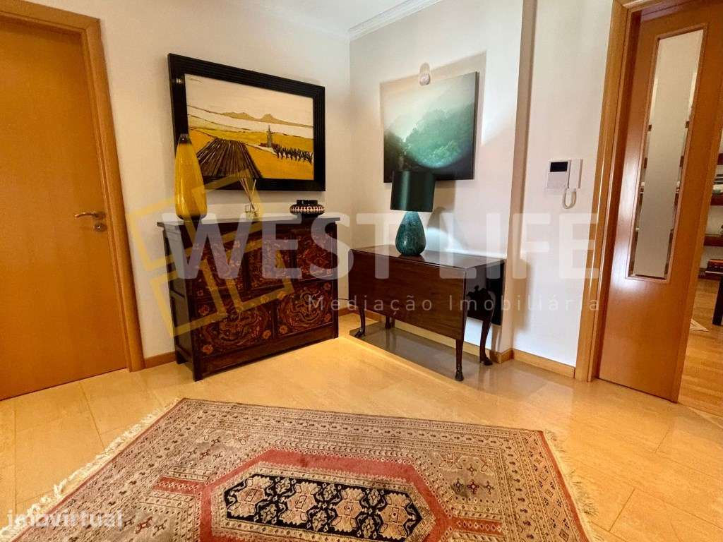 Apartamento Duplex T4 de áreas generosas e vistas desafogadas - Grande imagem: 4/24