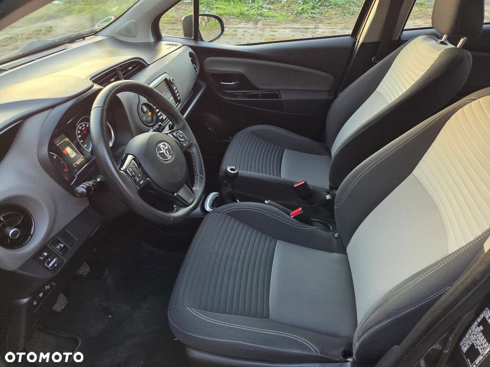 Toyota Yaris 1.0 Premium - 8