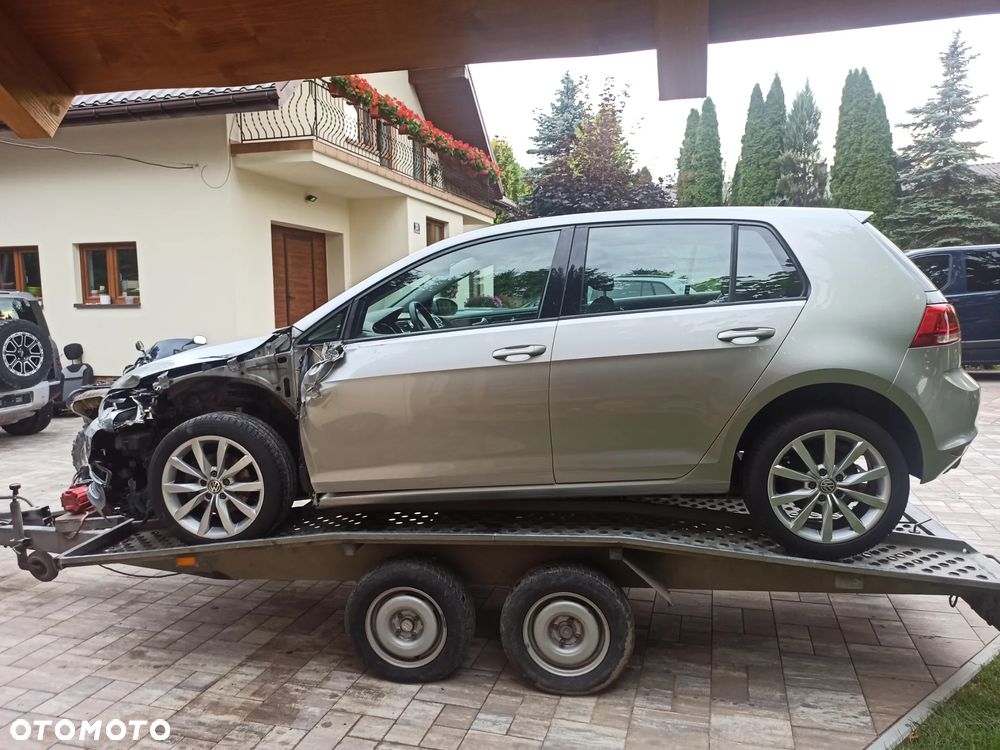 Volkswagen Golf 1.6 TDI BlueMotion Technology DSG Comfortline - 3