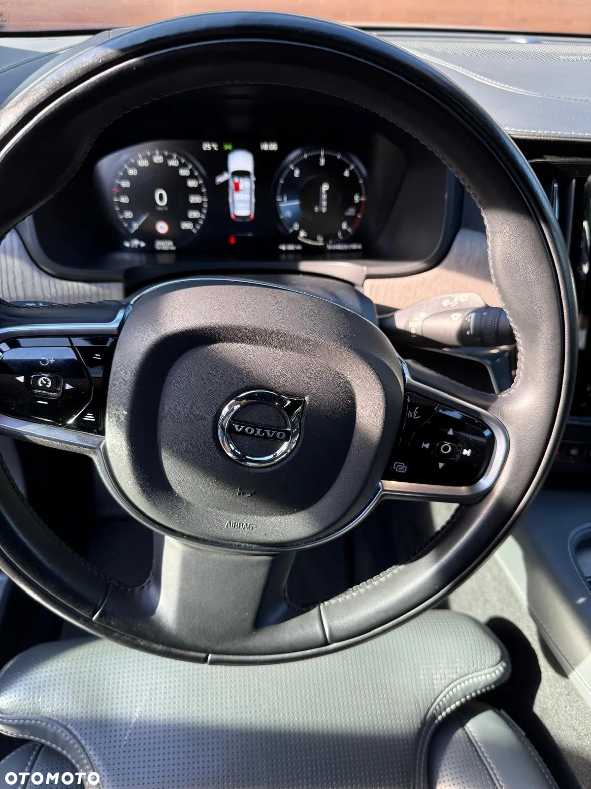 Volvo V90 Cross Country D5 AWD Pro - 16