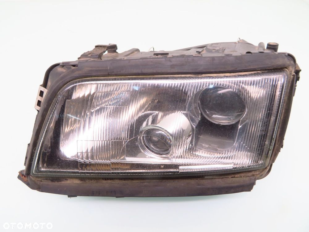 LAMPA LEWA PRZEDNIA AUDI A8 D2 - 1