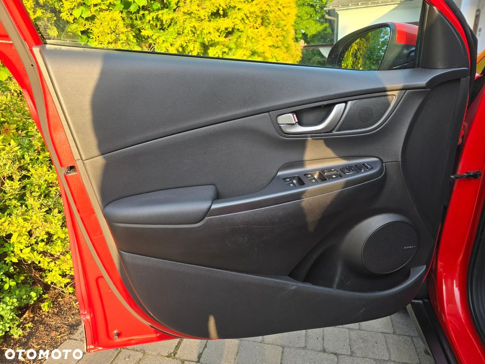 Hyundai Kona 1.6 T-GDI DCT 4WD Premium - 24